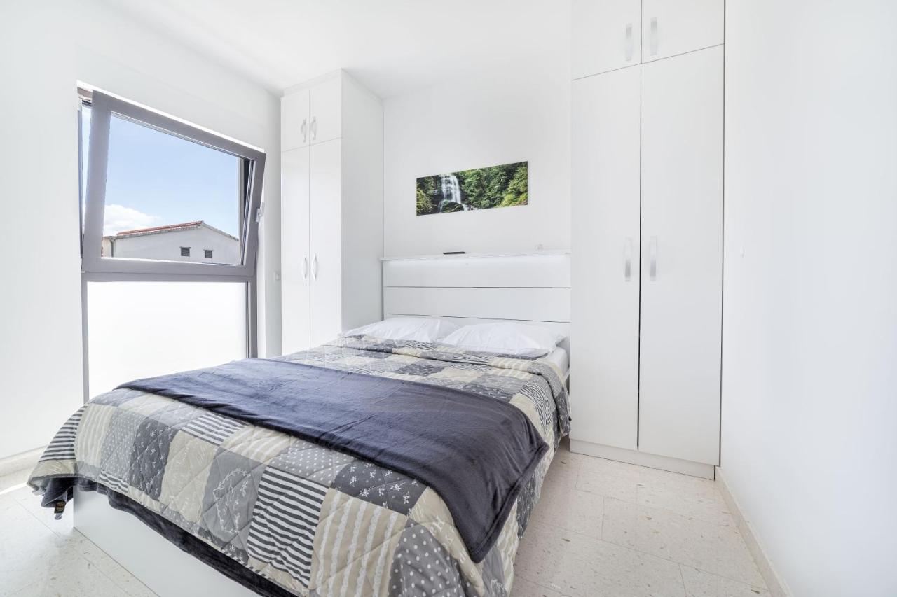 וודיצה Villa Aliara Jacuzzi Apartment מראה חיצוני תמונה